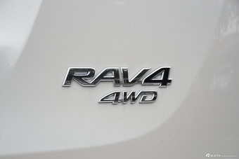 2016款RAV4荣放 2.5L自动四驱尊贵版