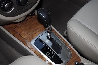 2015款凯越1.5L自动尊享型