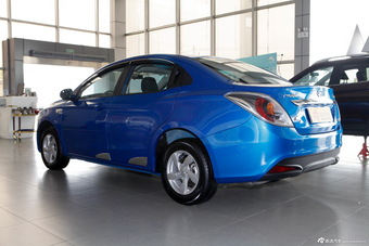 2013款传祺GA3 1.6L手动精英版