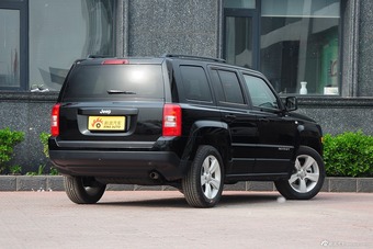 2014款自由客2.0L运动增强版