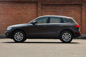 2013款奥迪Q5 40TFSI舒适型