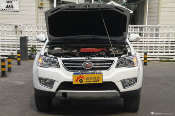 2015款陆风X8探索版2.0T手动汽油四驱超豪华型图片