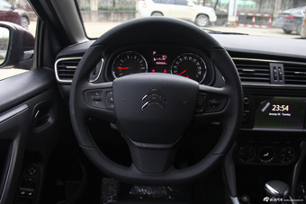 2015款东风雪铁龙C3-XR 1.6L自动智能型