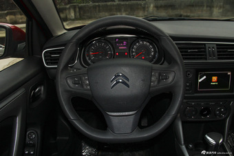 2015款东风雪铁龙C3-XR 1.6T自动先锋型