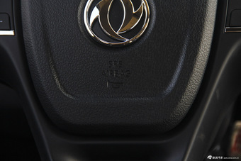 2016款风光370 1.5L手动精英居家版7座