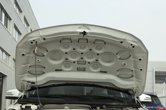 2015款奔驰GLA260 2.0T自动4MATIC运动型