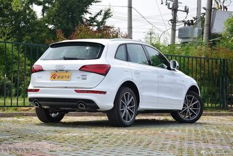 2016款奥迪Q5 2.0T自动40TFSI 特别版