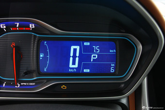 2014款爱唯欧两厢1.6L自动风尚版到店实拍