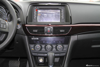 2015款阿特兹2.0L自动蓝天豪华版