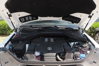 2015款奔驰ML320 4MATIC