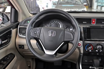 2013款凌派1.8L自动豪华版 探戈红