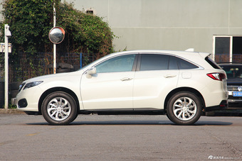 2016款讴歌RDX 3.0L自动两驱精锐版