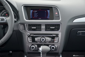 2016款奥迪Q5 2.0T自动40TFSI 特别版