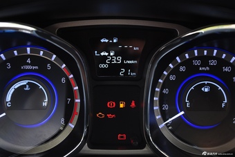 2015款瑞风S5 1.5TGDI手动豪华型