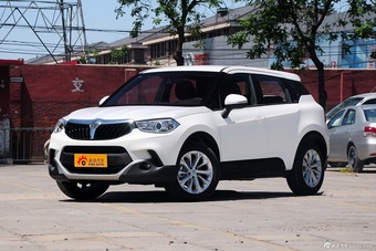 2015款中华V3 1.5L自动精英型