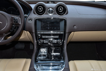 2015款捷豹XJL 3.0 SC典雅商务80周年典藏版