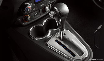 2015款吉利美日官方图