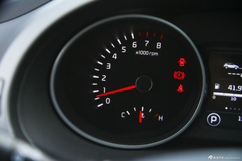 2015款智跑 2.0L自动两驱GLS