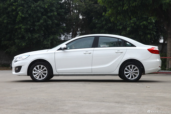 2015款海马M6 1.5T手动舒适型