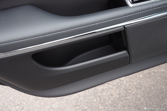 2015款捷豹XJL2.0T两驱典雅商务80周年典藏版