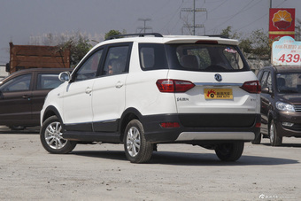 2016款风光370 1.5L手动标准版7座