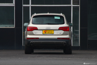 2015款奥迪Q7 40TFSI典藏型
