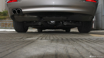 2014款宝马5系525Li 2.0T自动豪华设计套装