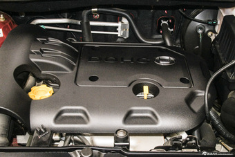 2016款新圣达菲1.5T手动两驱汽油智享型