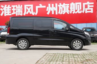 2013款瑞风M5 2.0T自动公务版