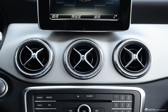 2016款奔驰CLA级 CLA200 1.6T自动动感型