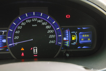 2014款比亚迪S6 2.0L手动豪华型