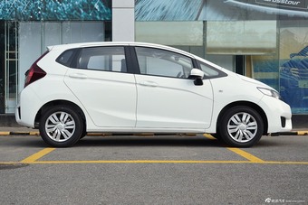 2016款飞度1.5L CVT LX舒适天窗型