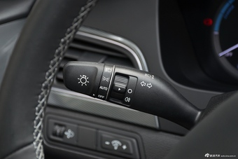 2016款索纳塔九2.0L hybrid HS领先型
