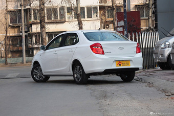 2015款奇瑞E3 1.5L手动实尚版