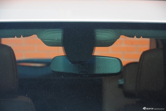 2015款昂科威20T两驱精英型