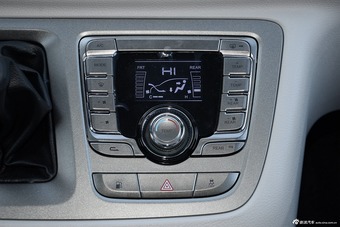 2016款上汽大通G10 2.0T手动豪华版