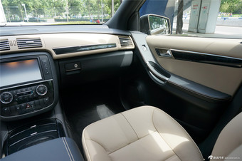2014款奔驰R320到店实拍