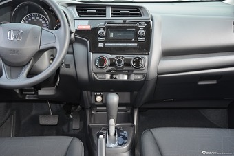 2016款飞度1.5L CVT LX舒适天窗型