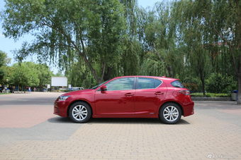 2014款雷克萨斯CT200h领先版单色