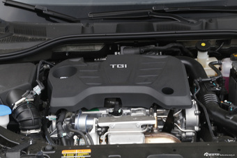 2015款荣威360 1.4T自动尊享版