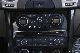 2014款雷诺科雷傲2.5L四驱豪华版