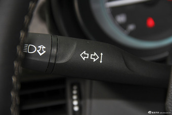 2016款昂科威2.0T自动四驱精英型28T