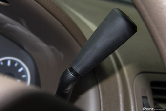 2014款GL8商务车2.4L自动经典版