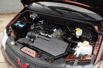 2015款五菱宏光S 1.5L基本型 国V