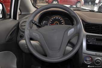 2013款赛欧三厢1.2L手动时尚版