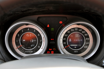 2014款奔腾B90到店实拍