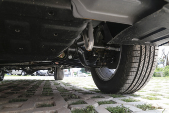 2013款瑞风M5 2.0T自动公务版