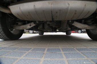 2015款凯迪拉克SRX 3.0L自动领先型