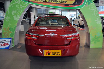 2013款英朗GT 1.6L手动进取版 宝石红