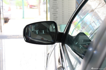 2014款奔腾B90 1.8T自动豪华型到店实拍